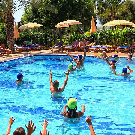 Caretta Ośrodek wypoczynkowy 4*